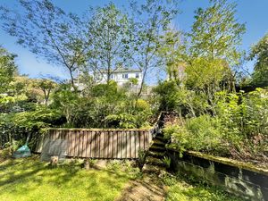 Photo 12- click for photo gallery